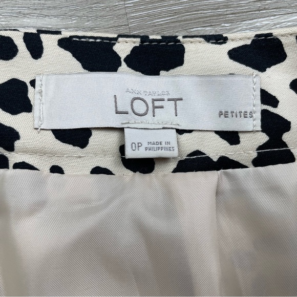 LOFT Petite Leopard Print Pencil Skirt - Picture 3 of 6